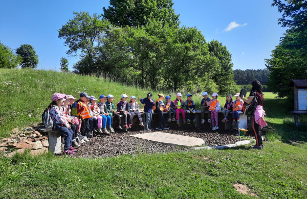 Květen v mateřské škole - Včelky